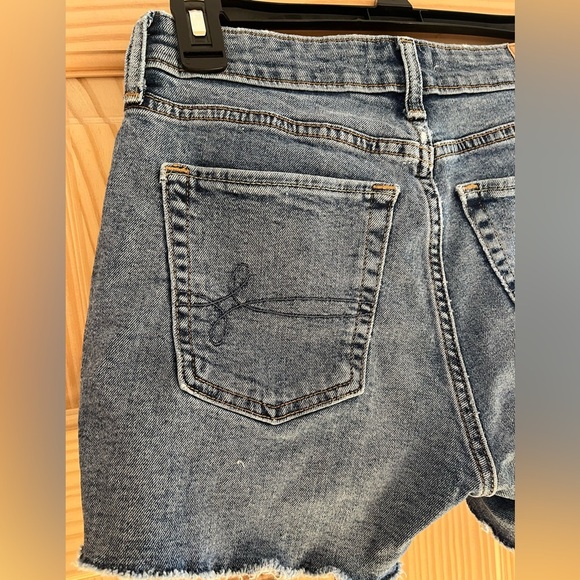 Denizen For Levi’s High Rise Blue Jeans Size Shorts - Picture 7 of 8